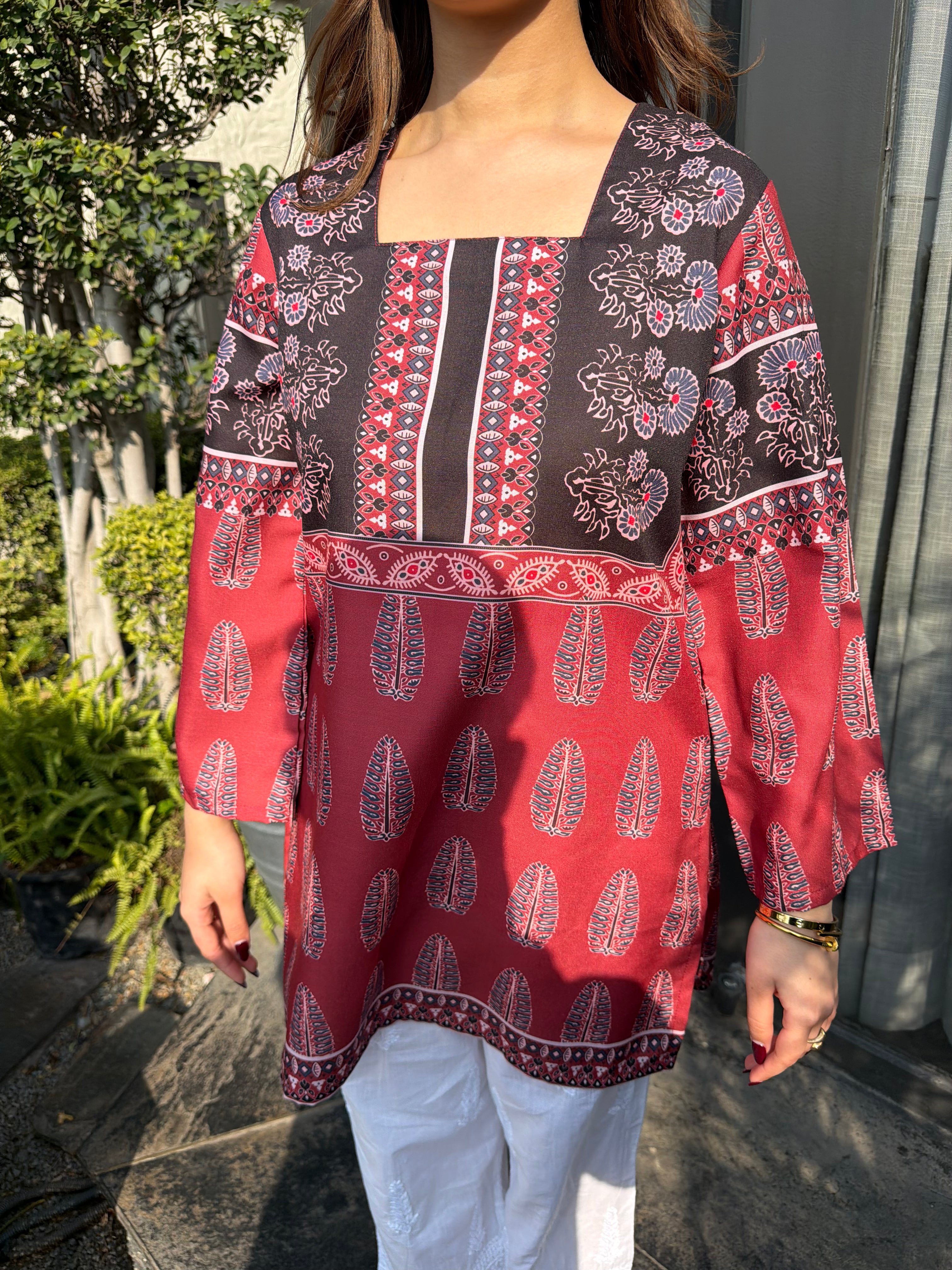 ANAYA BUTTA KURTI