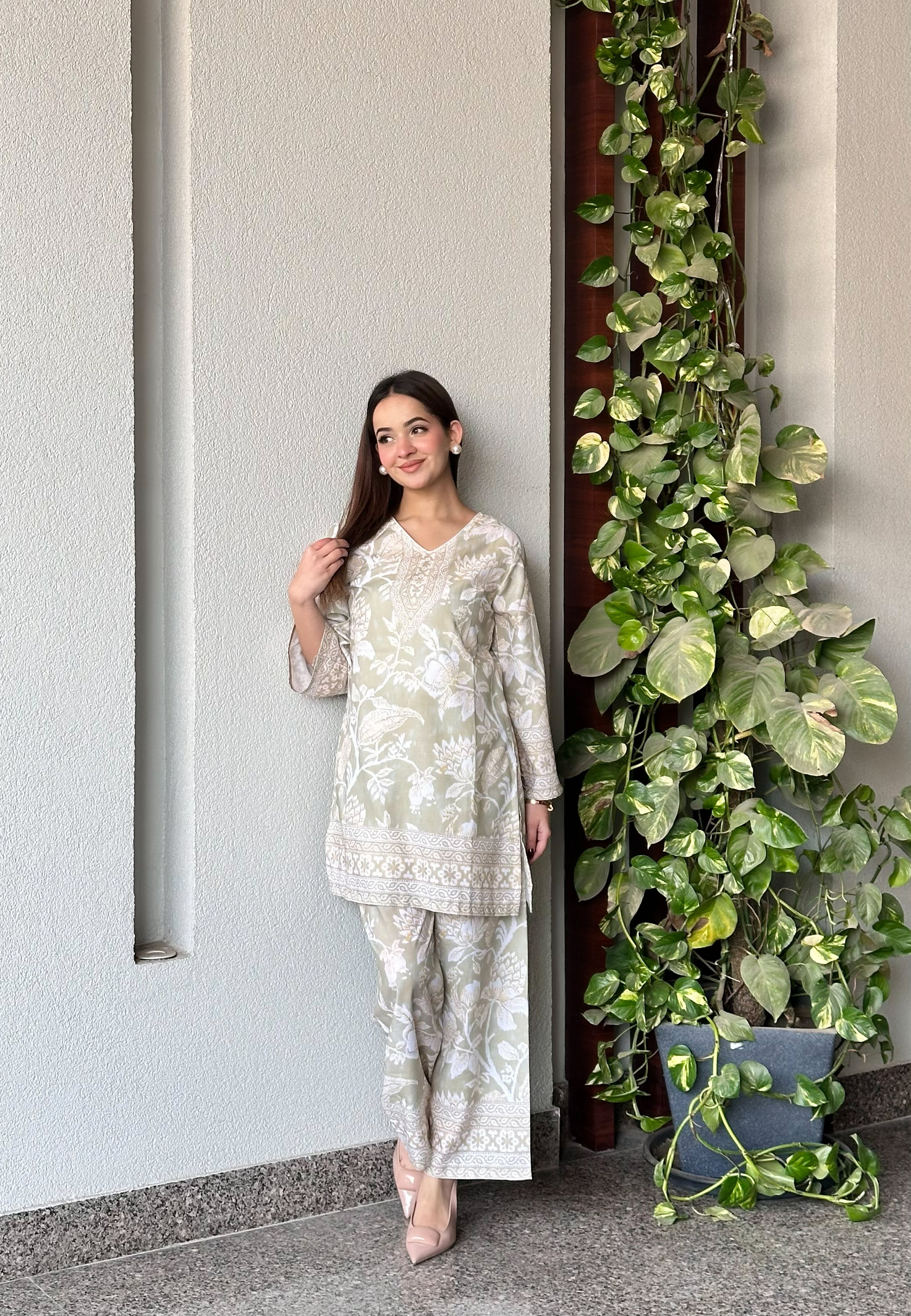 Gulabo Border Co-ord Set