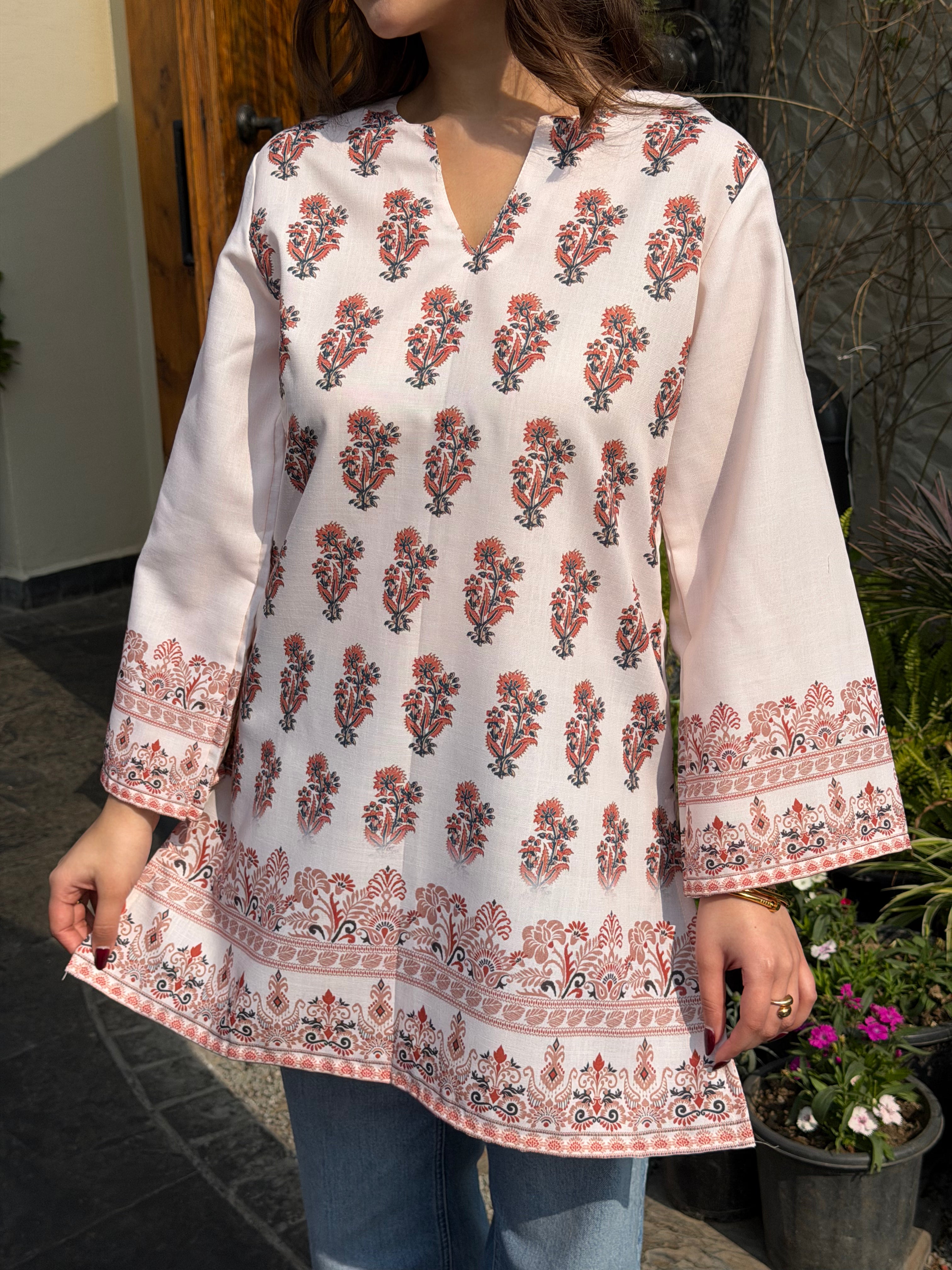 ISHARA BOOTA KURTI