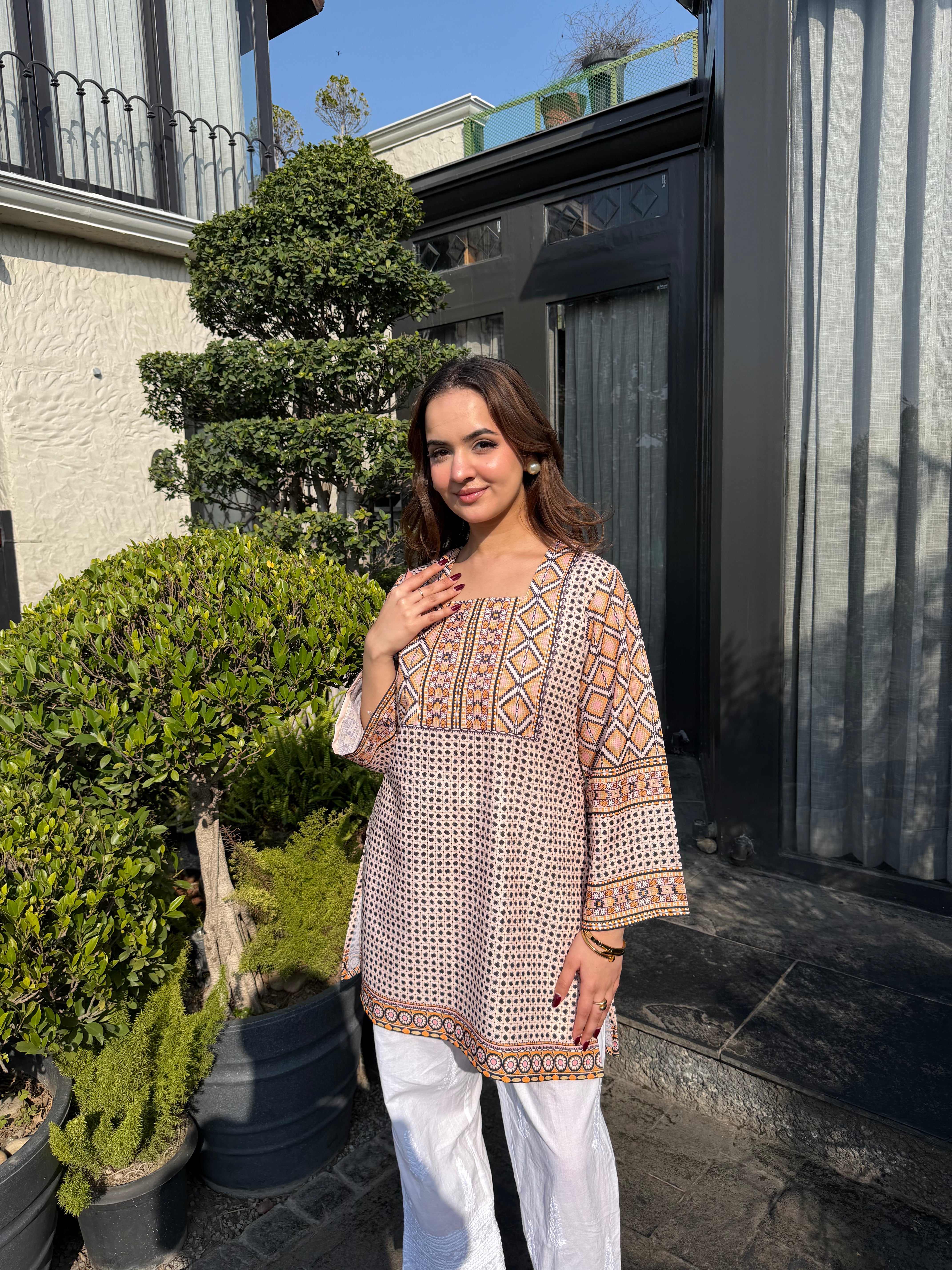 AVNI ETHNIC KURTI