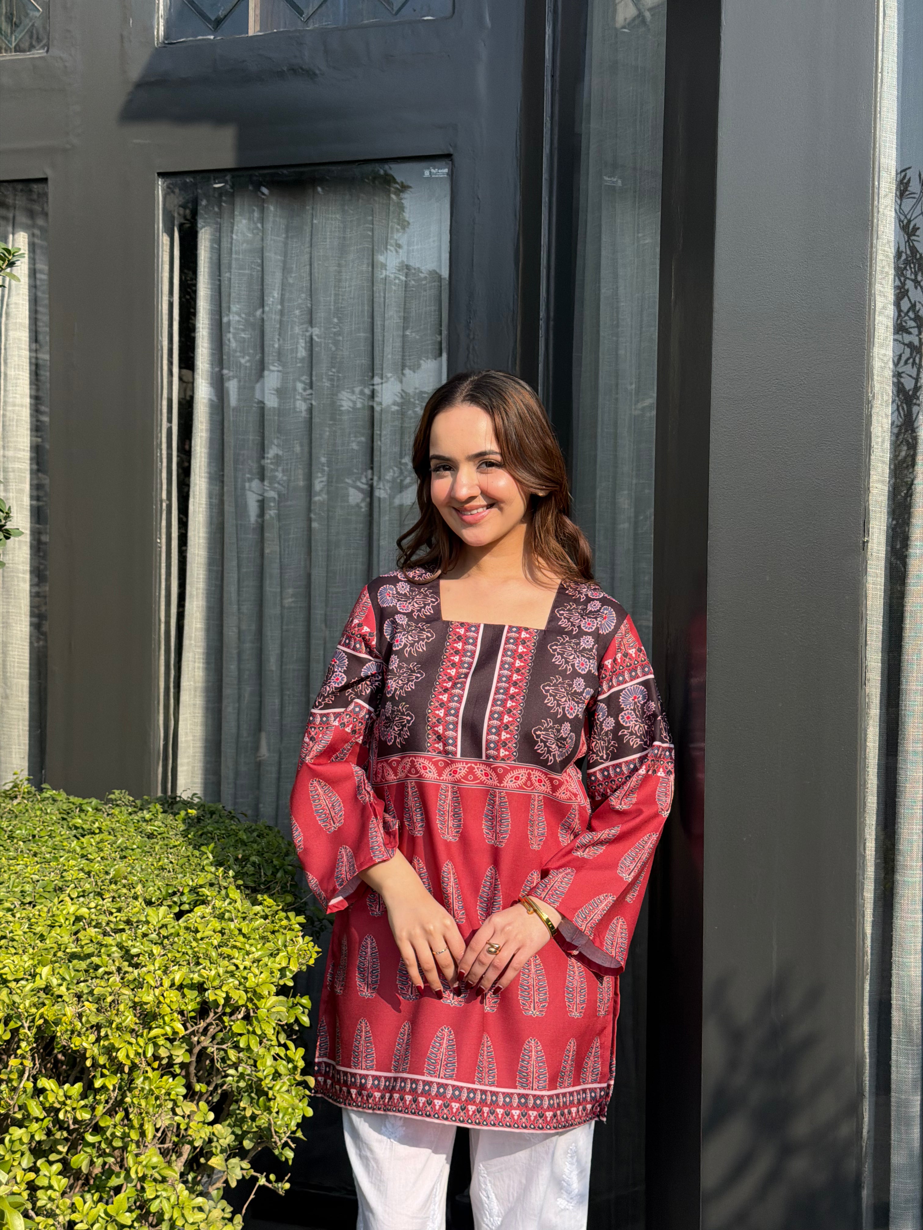 ANAYA BUTTA KURTI
